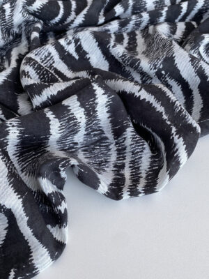 Батистова тканина Італія з принтом сіро-чорна зебра