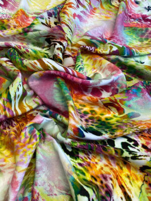 Штапель Італія акварельна квіткова абстракція з лео сиренева гама