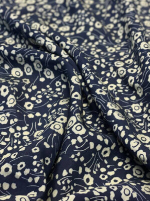 Штапель-нейлон синій з абстракційними бежево-лимонними квіточками