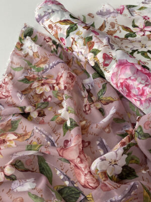 Шифон принт з квітами на фрезовому фоні у стилі Дольче