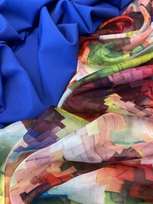 Шифон принт яскрава акварельна абстракція бордово-жовто-бірюзово-рожева гама