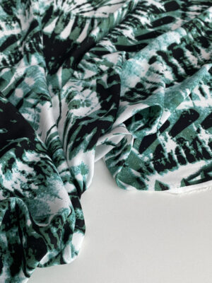 Штапель зелено-чорна абстракція Віяло на білому