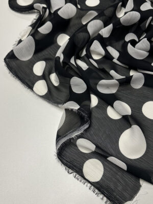 Прозорий шифон чорний з великими білими горошками розміром 4,5*4,5см