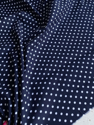 Прозорий шифон Темно-синій з мілкими білими горошками розміром 0,3*0,3см