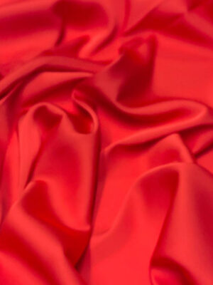 Однотонний шовк світлого червоного кольору