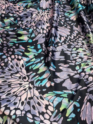 Шовкова тканина з абстракційним чорно-сірим дизайном крила метелика з вкрапленнями бірюзового кольору