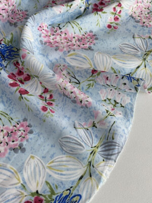 Суперсофт тоненькі рожеві квіточки і стрекозки на ніжно-блакитному фоні