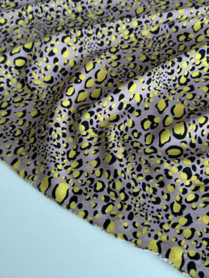 Суперсофт бежево-фрезового відтінку в жовтими ляпками типу лео