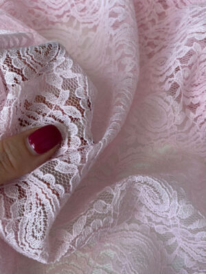 Гіпюр стрейчовий ніжно-рожевий з принтом огірки