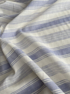 Тоненький льон з бавовною з меланжевии блакитними смужками на кольорі небіленого льону, ширина смужок 2см і 1-2мм
