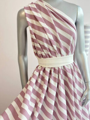 Льон з широкими вертикальними полоскми фрезового кольору на білому