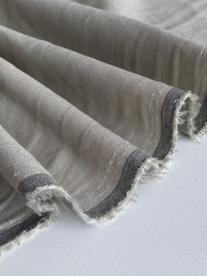 Льон світлого сіро-шалфейного кольору