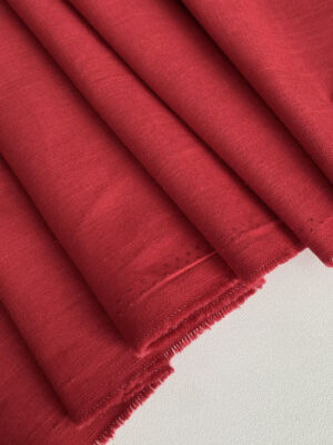 Льон стрейч темно-червоного кольору
