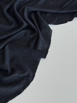 Льон трикотажний темно-графітового кольору напівпрозорий з рисочками