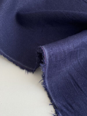 Льон темно-синього кольору