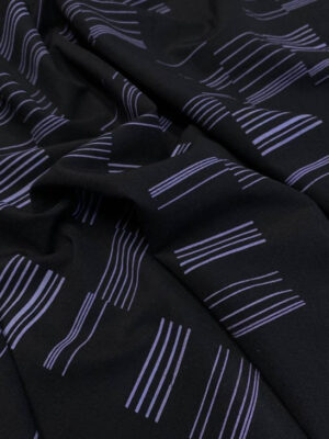 Стрейч поплін чорного кольору з фіолетовими штрихами