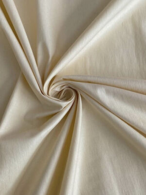 Котон-поплін молочно-ванільного відтінку