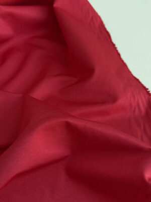 Котон-поплін червоно-ягідного відтінку