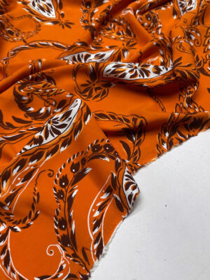 Тканина штапель крупне коричневе листя на помаранчевому фоні